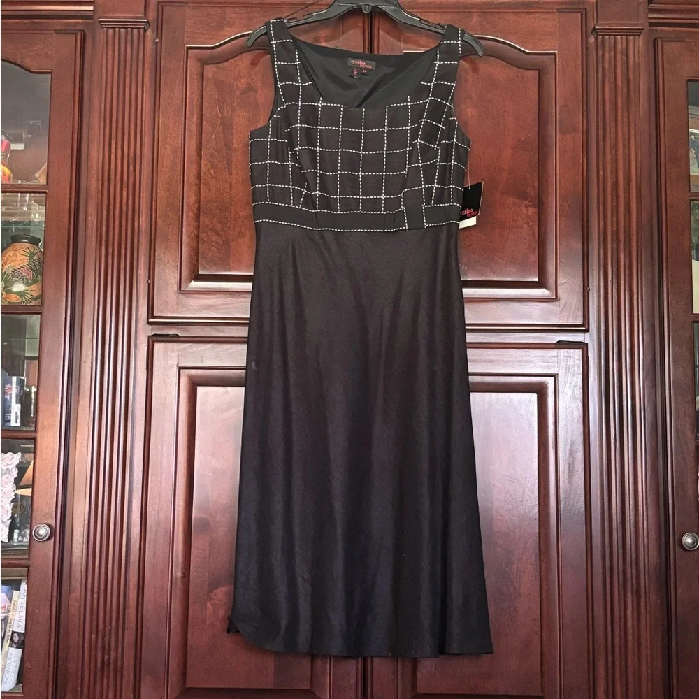 CYNTHIA HOWIE SIZE 10 - Picture 1 of 8